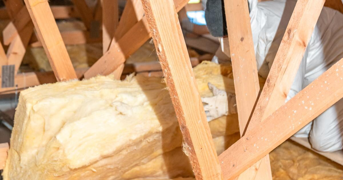 Wełna mineralna a Piana PUR