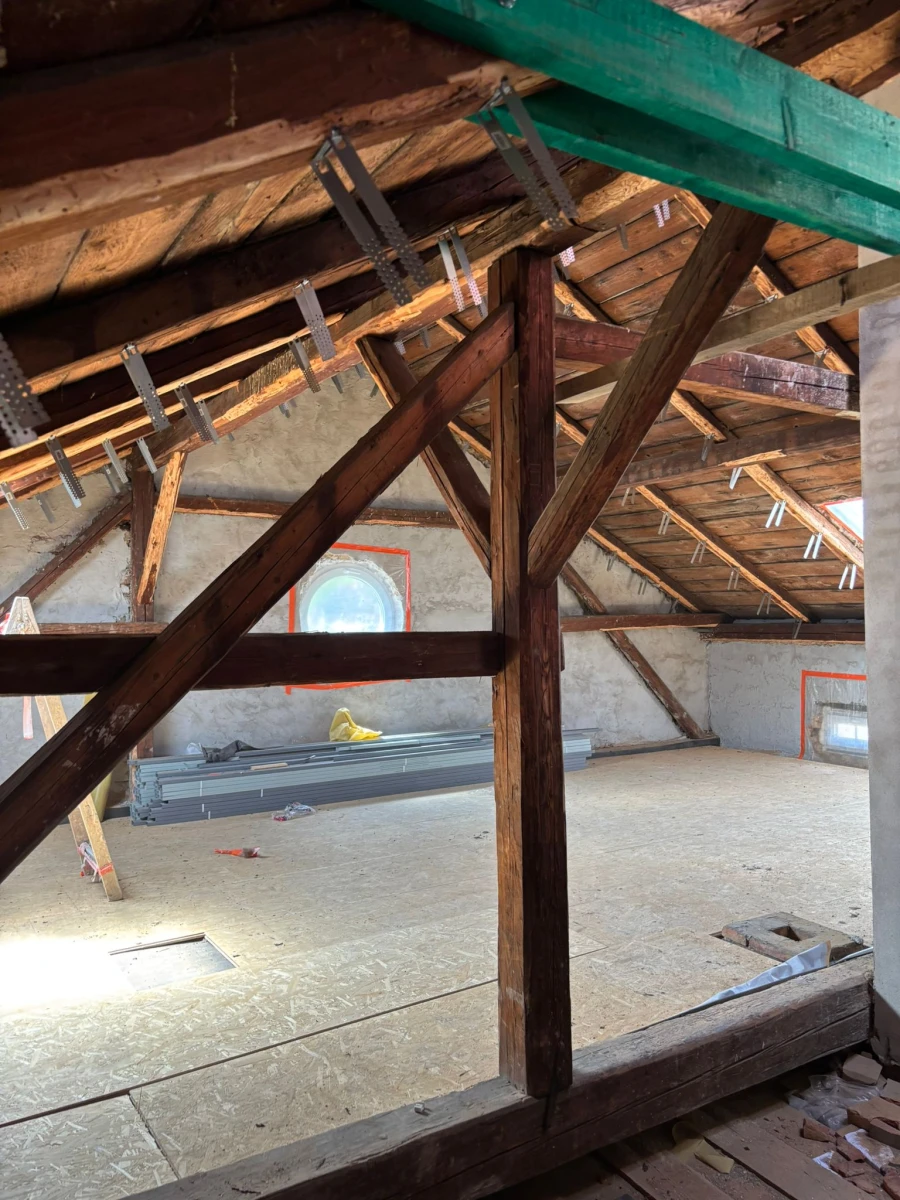 Ociepleanie poddasza piana PUR Andrychów