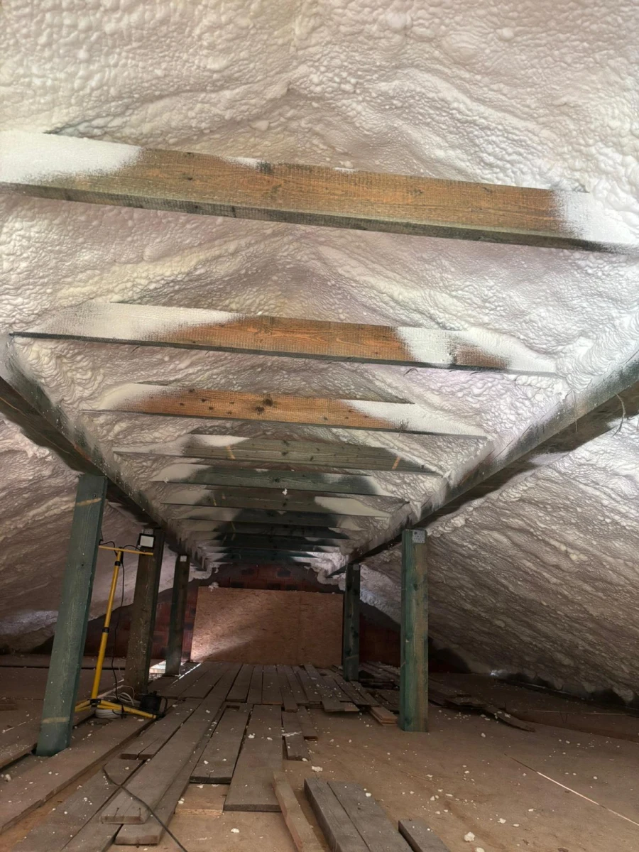 Ocieplenie poddasza pianą Pszczyna