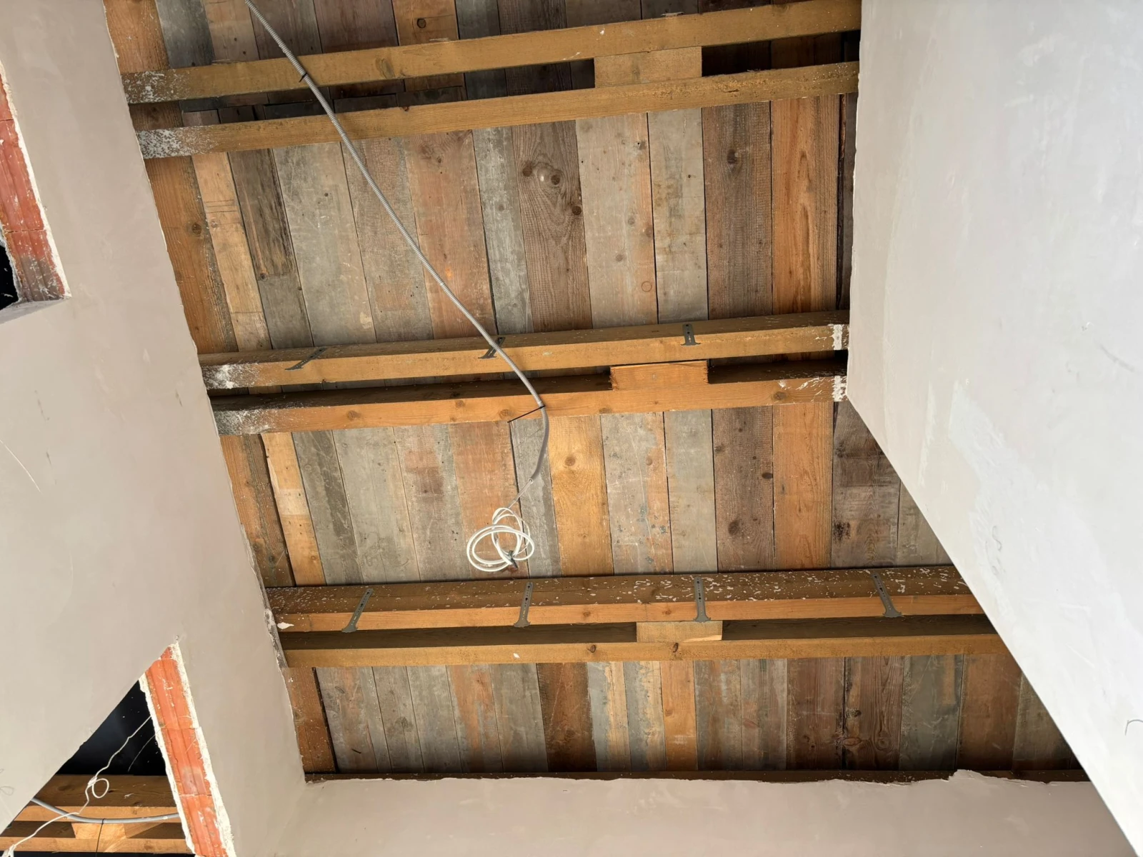 ocieplanie poddasza piana pur